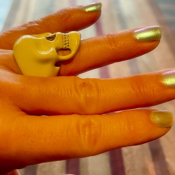 Enamel Skull Ring / Sz 6 - Picture 8 of 8